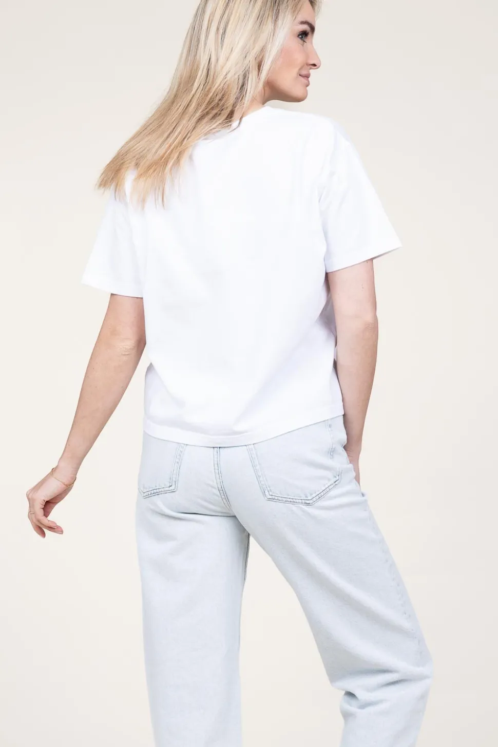 Shop American Vintage Boxy T-Shirt Fizvalley | White... | | Little Soho