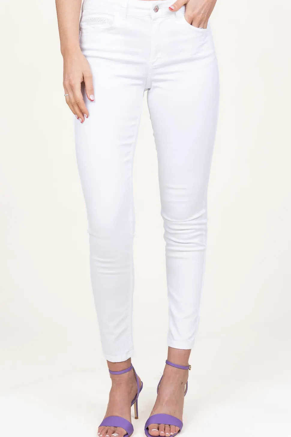 Flash Sale Liu Jo High Waist Regular Fit Jeans Divine L30 | White... | | Little Soho