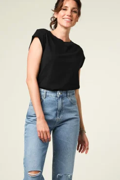 Online CC Heart T-Shirt With Round Neck Classic | Black... | | Little Soho